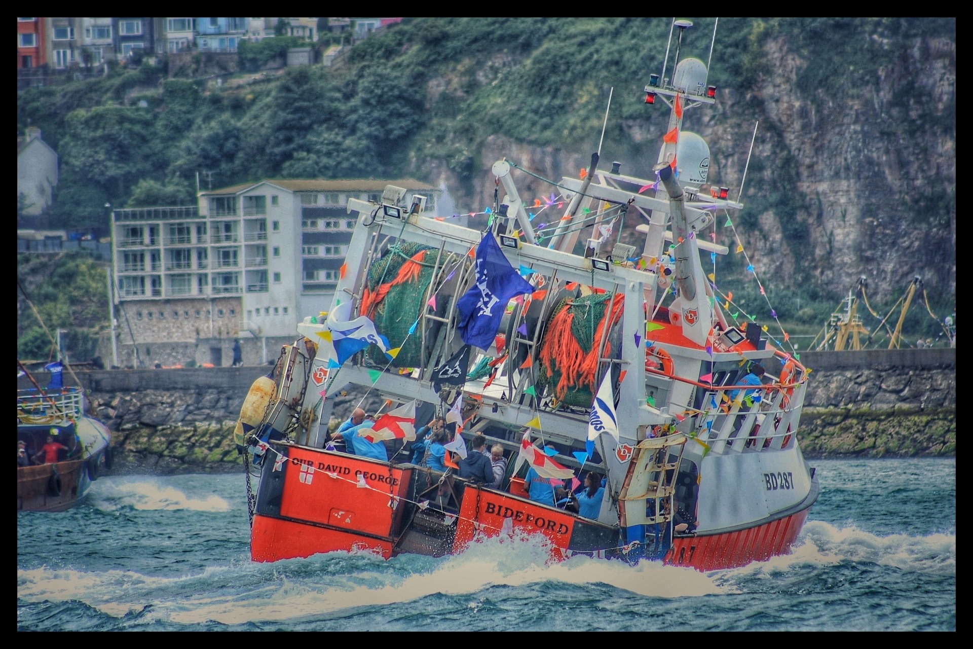 BD287 Our David George dressed overall